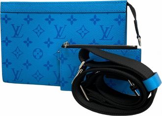 Louis Vuitton Blue Shoulder Bag (Pre-Owned)