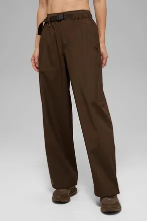 Alo | Alpha Shell Pants in Espresso Brown, Size: Medium
