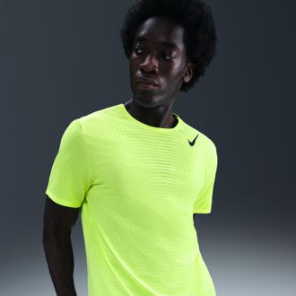 Nike Mens AeroSwift Dri-FIT ADV Short-Sleeve Running Top in Yellow | HJ3377-702