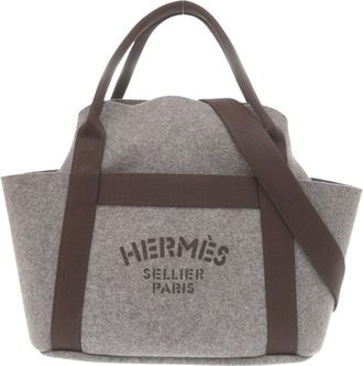 Herm&egrave;s Gray Felt Tote Bag (Pre-Owned)