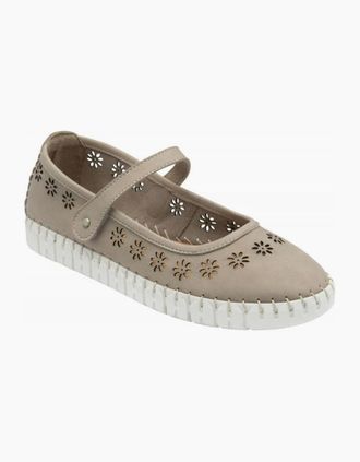 Lotus Womens Lotus Aurellia in Natural - Tan - Size: 5