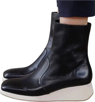 Chie Mihara Zwarte leren enkellaarsjes - Dames - Enkellaarsjes - Zwart - 39 EU - Leer - Schoenen