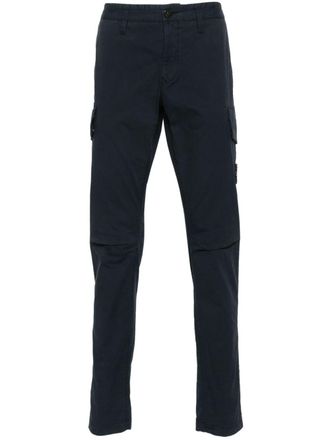 Stone Island Pantaloni affusolati con applicazione Compass - Blu