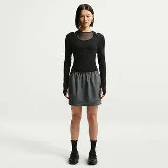 Nike Womens Nike Sportswear Loose Woven Skirt in Black | IO1499-010