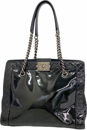 Chanel Patent Leather Shoulder Bag (Pre-Owned)