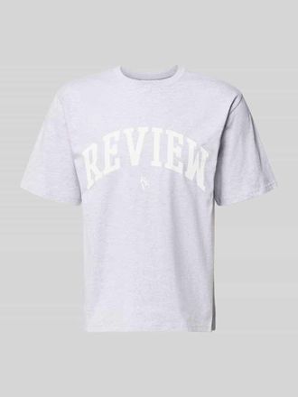 Review T-Shirt mit Label-Print und Rundhalsausschnitt in Hellgrau Melange, Gr&ouml;&szlig;e XXL