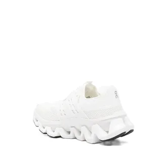 On Running Cloudswift Sneakers - White