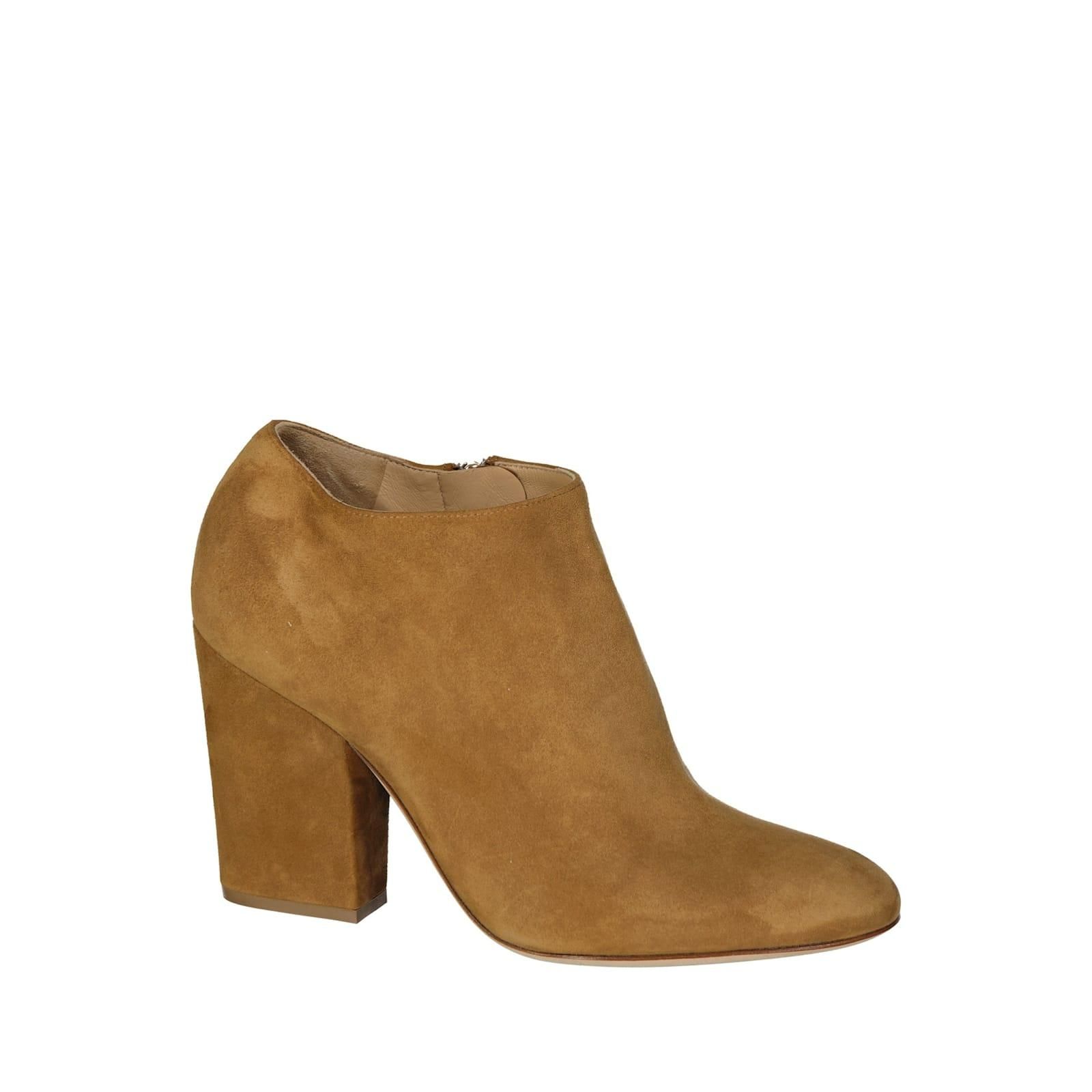 ショートブーツ・ブーティ SERGIO ROSSI  Ankle Boots Women Suede Brown/Hazelnut SI ROSSI Bootie Brown – Sergio Rossi