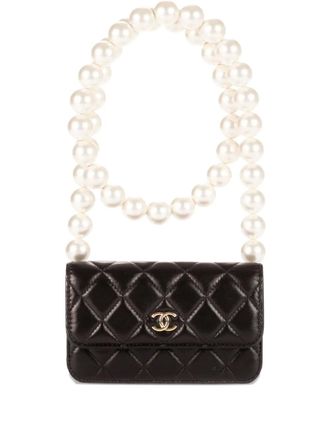 Chanel quilted pearl-embellished bag - Black