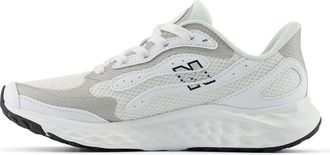 New Balance (WMNS) New Balance Fresh Foam Arishi v4 White Black Metallic WARISTT4