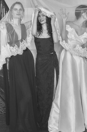 Sau Lee Julia Lace Gown