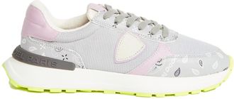 Philippe Model Antibes lage sneakers met paisleyprint