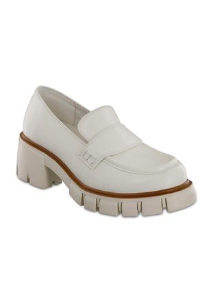 Mia Womens Robbin Loafer In Bone