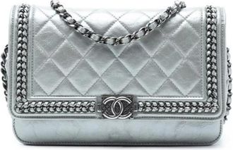 Chanel Pre-owned Cross Body Bags, female, Gray, Size: ONE SIZE Pre-owned Leather Crossbody Bag