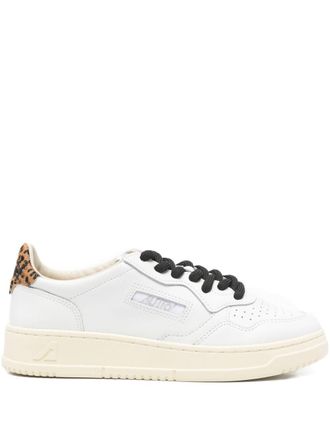 Autry Medialist Low Leather Sneakers