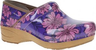 Dansko Womens Xp 2.0 Clog In Purple Bloom Patent