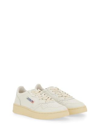 Autry Medalist Low Sneakers - White