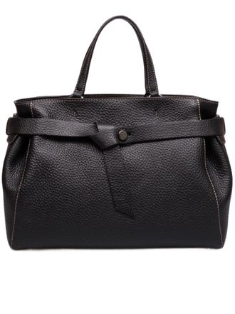 Gianni Chiarini Textured Leather Handbag with Adjustable Strap and Elegant Detailing
