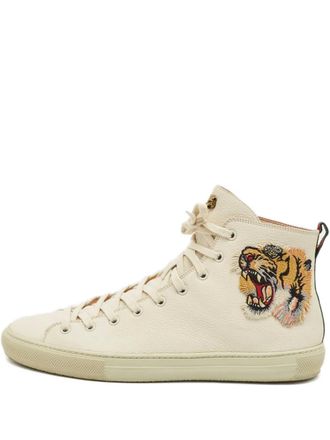Gucci embroidered leather high-top sneakers - men - Calf Leather/Calf Leather/Rubber - 43.5 - Neutrals