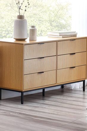 Julian Bowen Sia Fluted 6 Drawer Chest in Light Oak