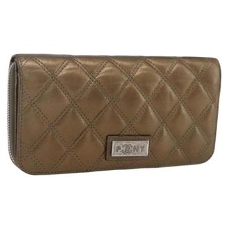 Chanel Pre-owned Wallets, female, Yellow, Size: ONE SIZE Pre-owned Long Wallet