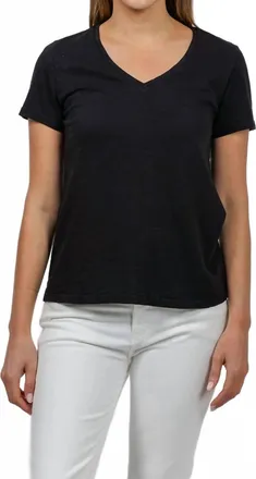 Elliott Lauren Short Sleeve V-Neck Tee In Black