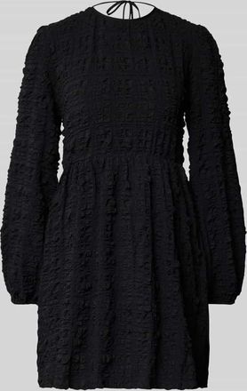 Gina Tricot Minikleid mit r&uuml;ckseitiger Schn&uuml;rung in Black, Gr&ouml;&szlig;e M