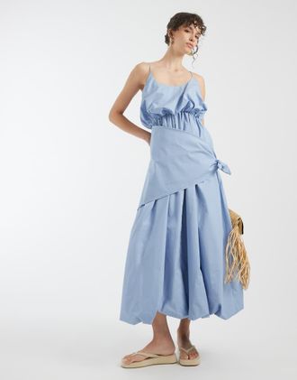 Asos Vestito midi a sbuffo in popeline color blu acciaio con foulard stretto in vita