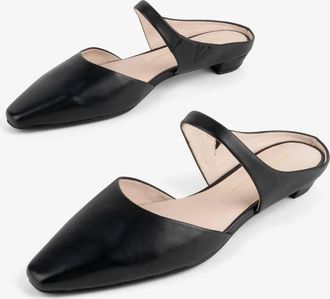 Intentionally blank Womens Lourdes Low Heeled Slip On In Black