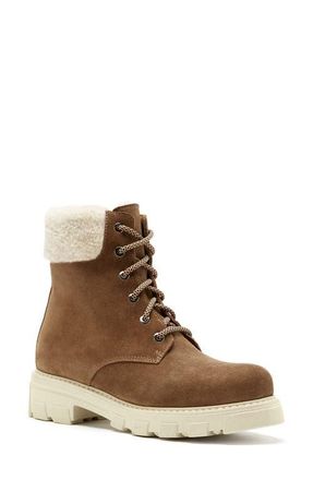 La Canadienne Andy Waterproof Genuine Shearling Winter Boot in Walnut Suede at Nordstrom, Size 6