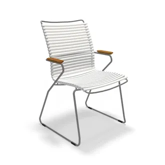 Houe CLICK Outdoor Dining Armlehnstuhl mit hoher Lehne, muted white