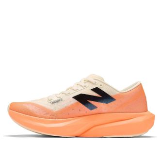 New Balance (WMNS) New Balance FuelCell Rebel v4 Hot Mange WFCXCC4
