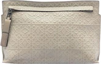 Loewe Pre-owned Clutches, female, Beige, Size: ONE SIZE Pre-owned Leather Clutch