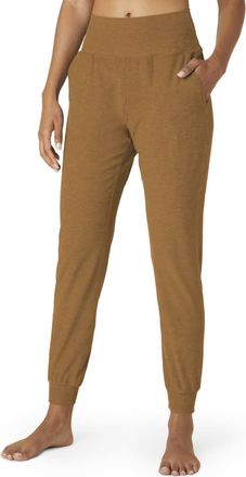 Beyond Yoga Spacedye Midi Jogger In Toffee Heather