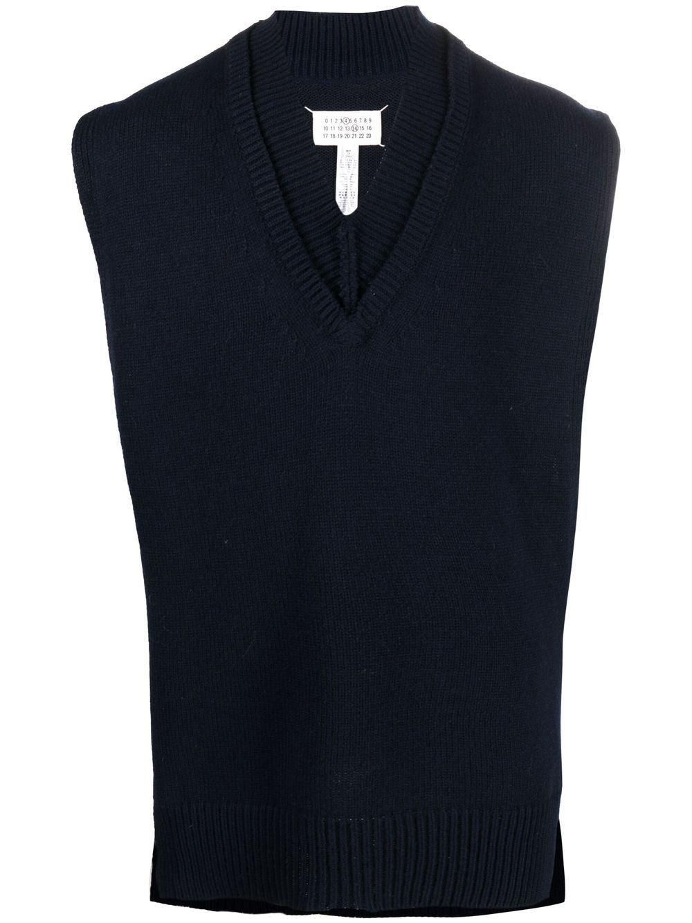 Men's Maison Margiela Knitted Vests - up to −53% | Stylight Men's Maison Margiela Knitted Vests - up to −53% | Stylight