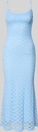 Bardot Bardot Slim Fit Midikleid mit floralem Allover-Spitzenbesatz in Hellblau, Gr&ouml;&szlig;e 34