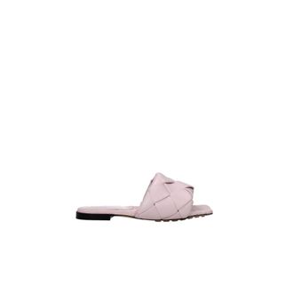 Bottega Veneta Platte sandalen van kalfsleer - Dames - Sandalen - Roze - 37 1/2 EU - Leer - Schoenen