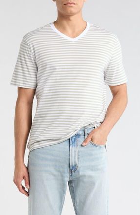 AG - Adriano Goldschmied Bryce V-Neck Cotton T-Shirt in True White/silver Pine at Nordstrom Rack, Size Xx-Large