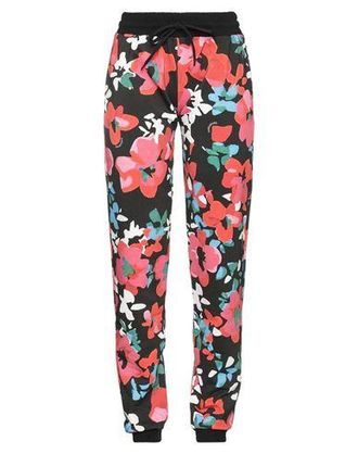 Ga&euml;lle Paris HOSEN & R&Ouml;CKE - Hosen auf YOOX.COM