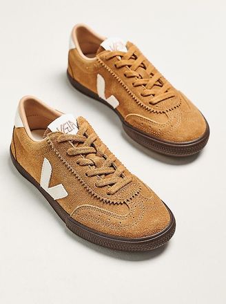 Veja Volley O. T. Sneakers