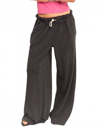 HYFVE Wide Leg Slouchy Sweatpant In Black