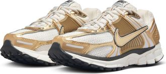 Nike Zoom Vomero 5 Sneaker in Photon Dust/Gold/Gridiron at Nordstrom, Size 7.5