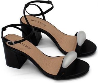 Bottero Botingrid Verao XXIV Sandal in Preto at Nordstrom, Size 11
