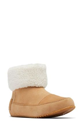 Sorel Go Stumptown Faux Fur Lined Bootie in Tawny Buff/Natural at Nordstrom, Size 10
