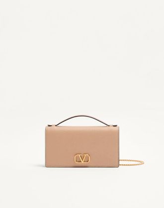 Valentino Garavani VLogo SIGNATURE GRAINY CALFSKIN WALLET WITH CHAIN Woman ROSE SAND UNI