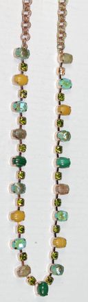Mariana Womens Pistachio Necklace In Green