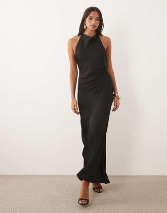 Forever New vestito lungo in raso con scollo allamericana e schiena aperta nero-Multi