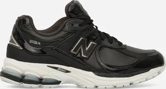 New Balance 2002R Sneakers Black