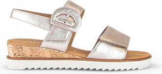 Gabor Sandalen - Dames - Sleehakken - Beige - 40 1/2 EU - Leer - Schoenen