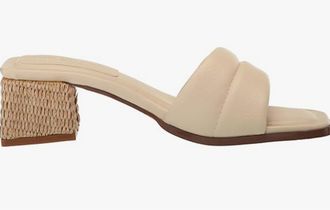 Chinese Laundry Womens Lucianna Sandal In Cream